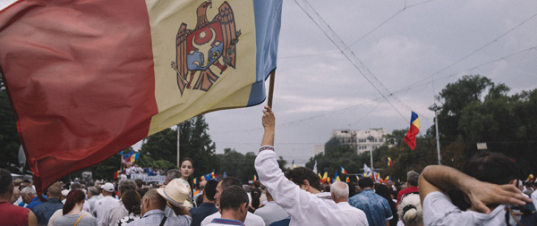 Seit einigen Tagen dauern die Proteste gegen die Oligarchen Regierung in der moldauischen Haupstadt Chisinau an. / Foto: Ramin Mazur, n-ost