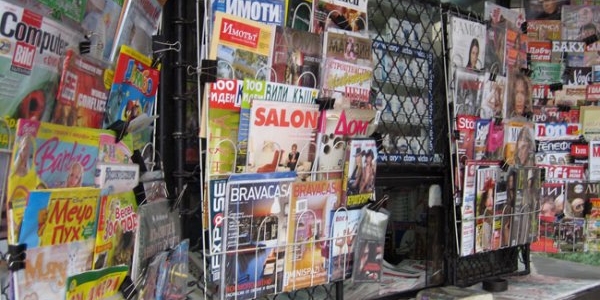 Zeitungskiosk in Sofia / Tatjana Brode, n-ost