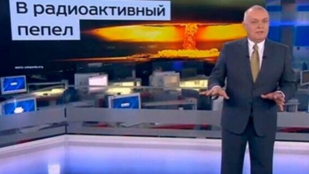 "Russland ist das einzige Land, das die USA in radioaktiven Staub verwandeln kann". Der russische Chefpropagandist Dmitrij Kisseljow im März 2014.