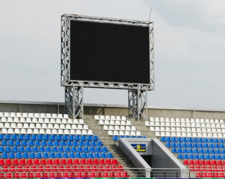  Leere Tribünen eines Stadions in Russland: "Die Angst der russischen Führung vor einem WM-Boykott ist groß."  / Foto: Alexander Podshivalov, lori.ru