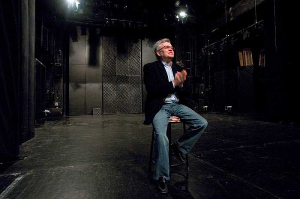 Der bisherige Intendant des Neuen Theaters Istvan Marta (© Martin Fejer / EST&OST)