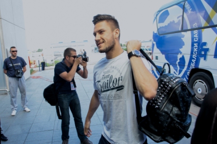 Ermin Bicakcic Bei seiner Ankuft am Flughafen Sarajevo / Foto: Katrin Lechler, n-ost