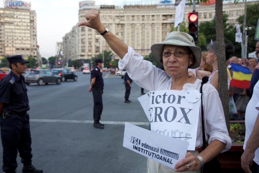 "Victor Xerox" spielt auf die plagiierte Doktorarbeit von Victor Ponta an / Annett Müller, n-ost