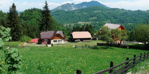 Landschaft in Transsilvanien / Peter Kosfeld, n-ost