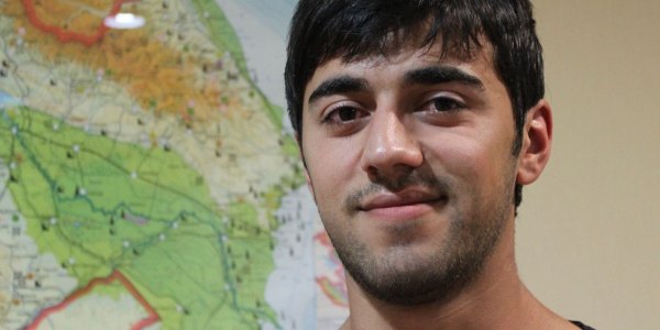Heydar Hasanov: Erst das Militär, dann der MBA / Pauline Tillmann, n-ost