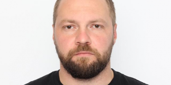 Maxim Muzyka organisiert Hilfstransporte für die ukrainische Armee / Foto privat