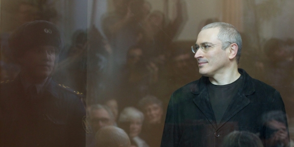 Michail Chodorkowski, hier während seines zweiten Verfahrens 2010 in Moskau, saß insgesamt zehn Jahre im Gefängnis. / laif