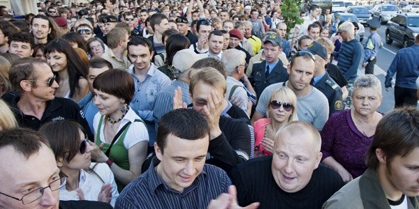 Demonstration in Minsk / Anton Motolko, n-ost
